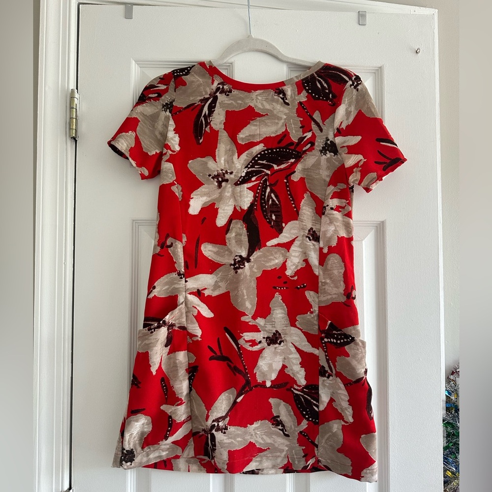 Red floral print tshirt dress